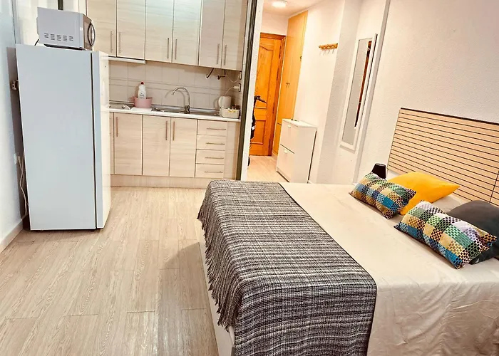 Santana Habaneras - 18 At With Garage, Pool And Lift شقة تورّيفيِخا